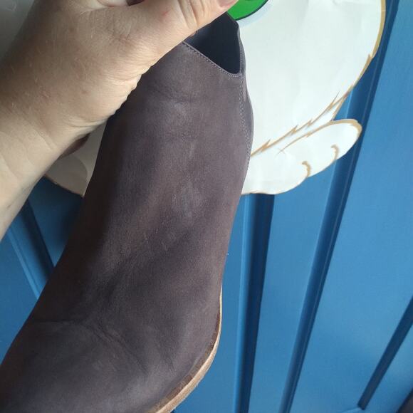 Vince Heeled Bootie. Shale gray. Size 8.5 - Picture 12 of 13